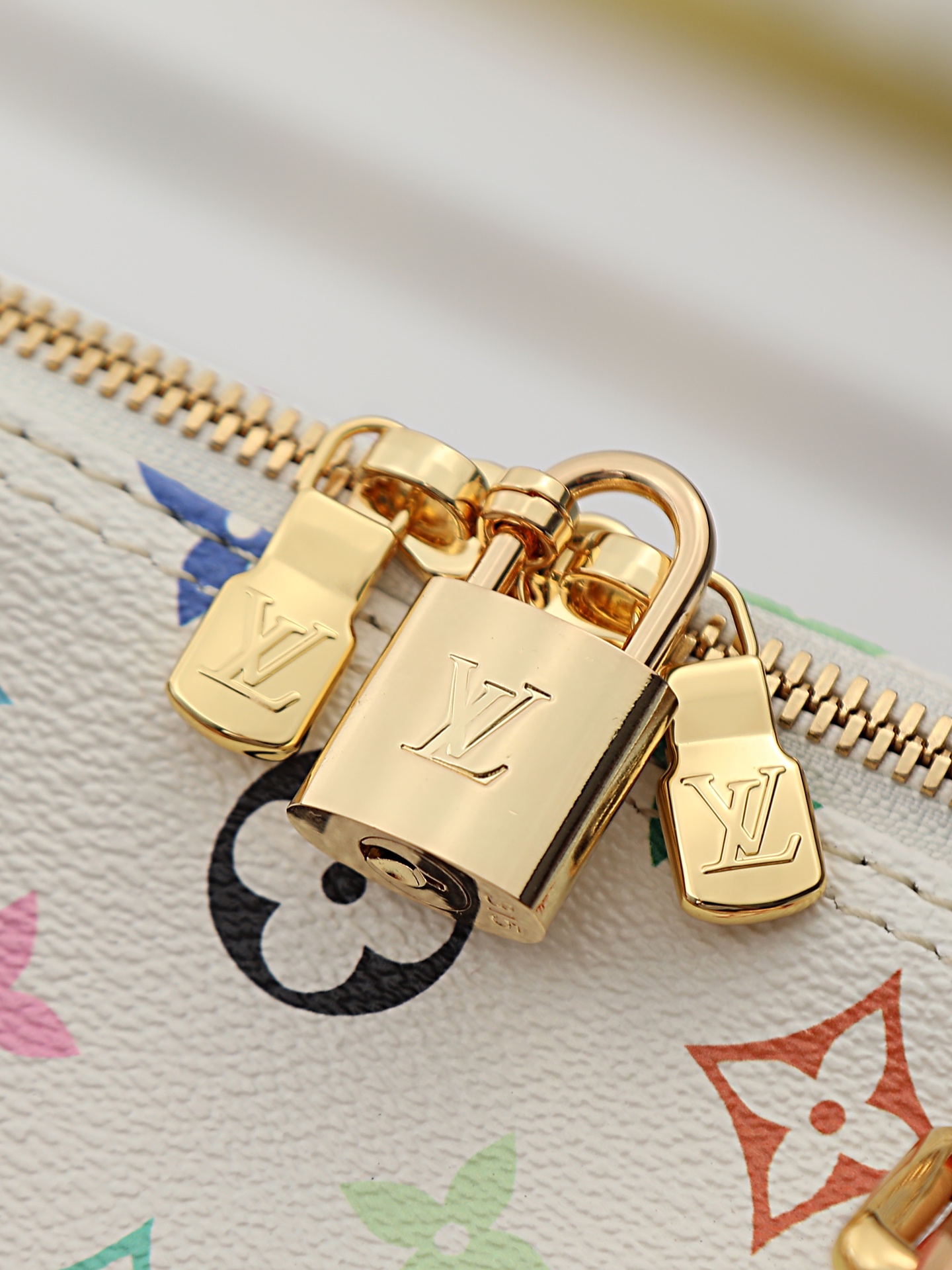 Louis Vuitton Sedy Bandouliere 30 Handbag M27789 - Image 6
