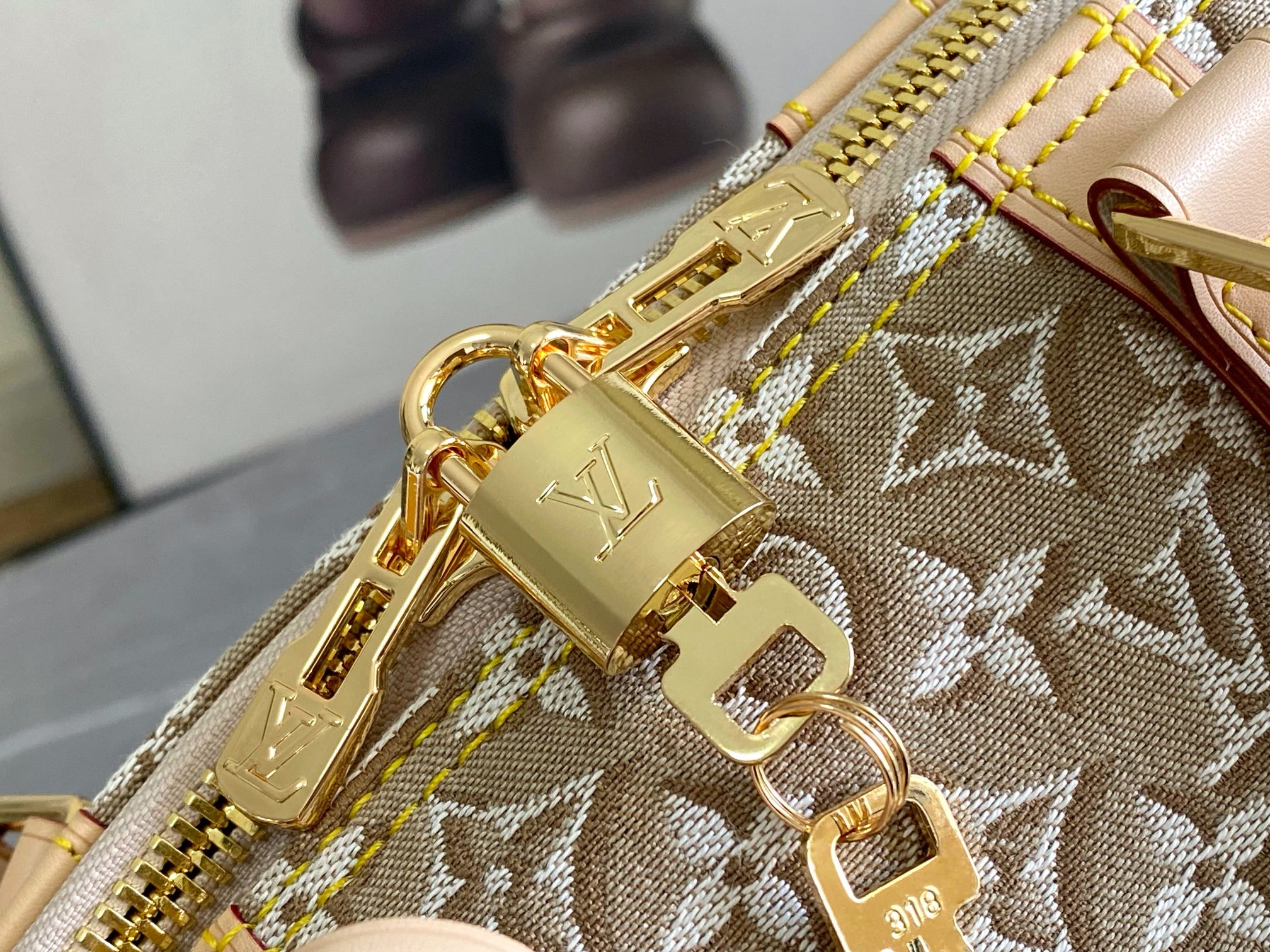 Louis Vuitton Keepall Bandouliere 45 Travel Bag in Monogram Embleme Canvas - Image 6