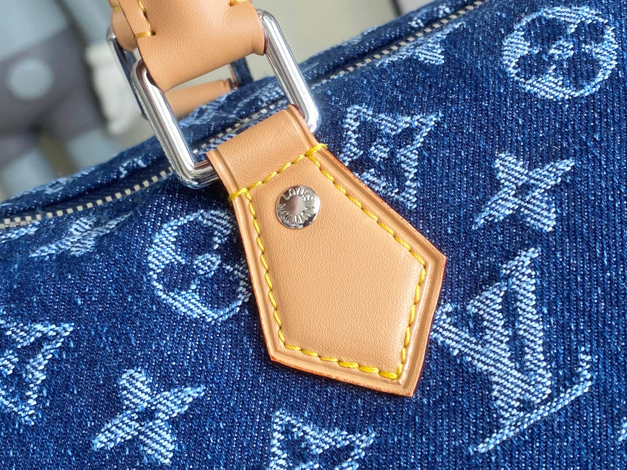 Louis Vuitton Speedy 30 Bandoulière Handbag M27556 - Image 6