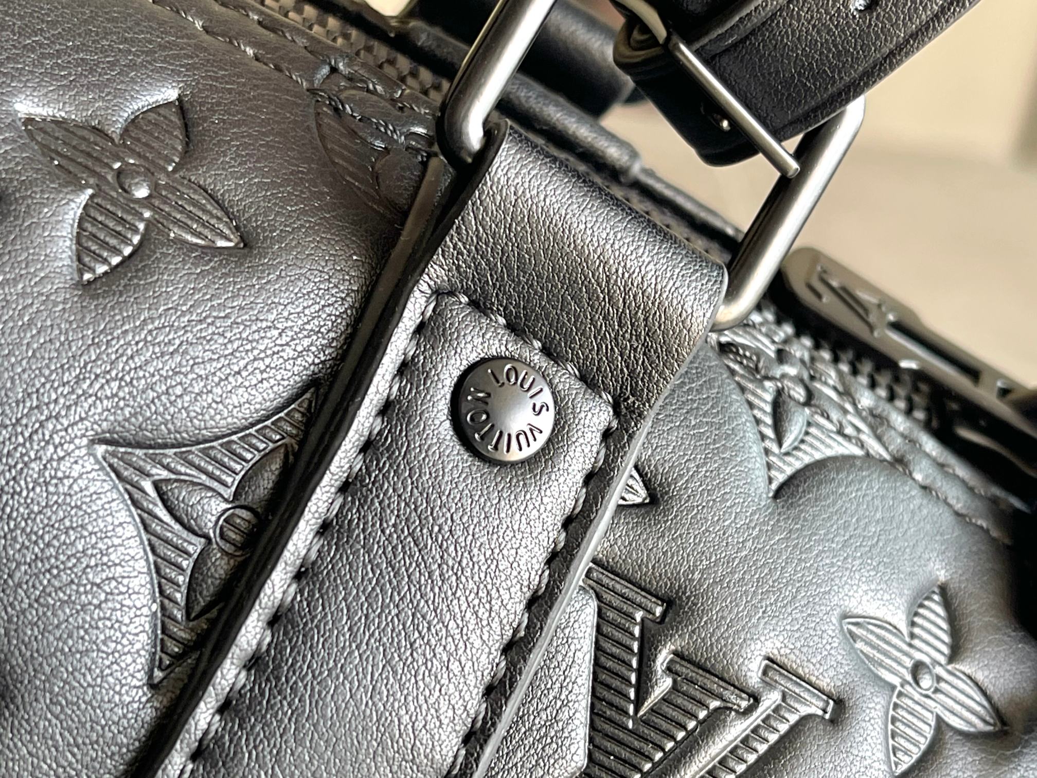 Louis Vuitton Keepall Bandouliere 50 Travel Bag - Image 6
