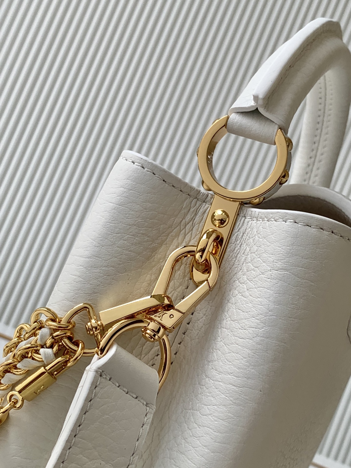 Capucines BB Handbag - Image 6