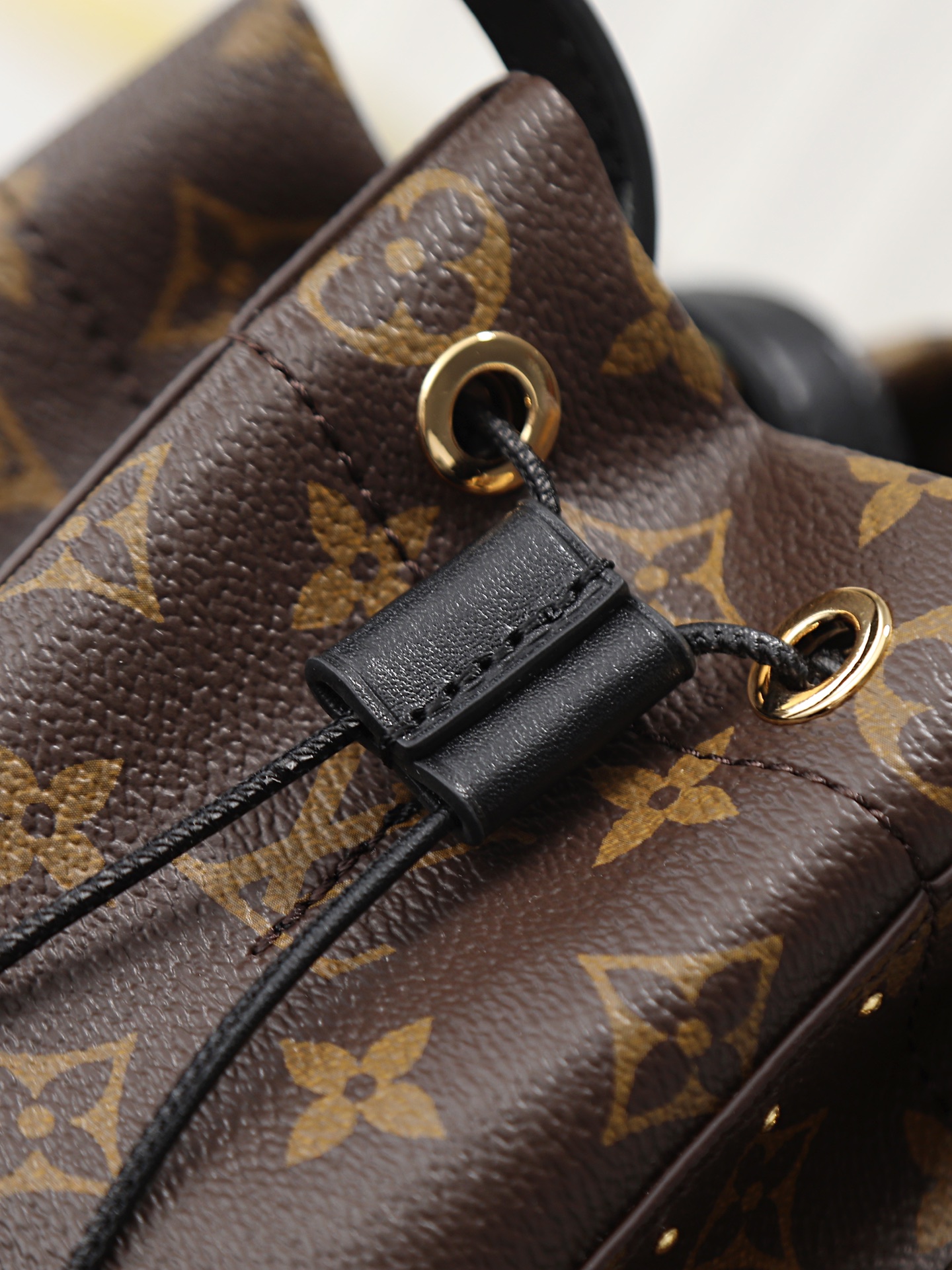 Louis Vuitton Noé Trunk Handbag M28515 - Image 6