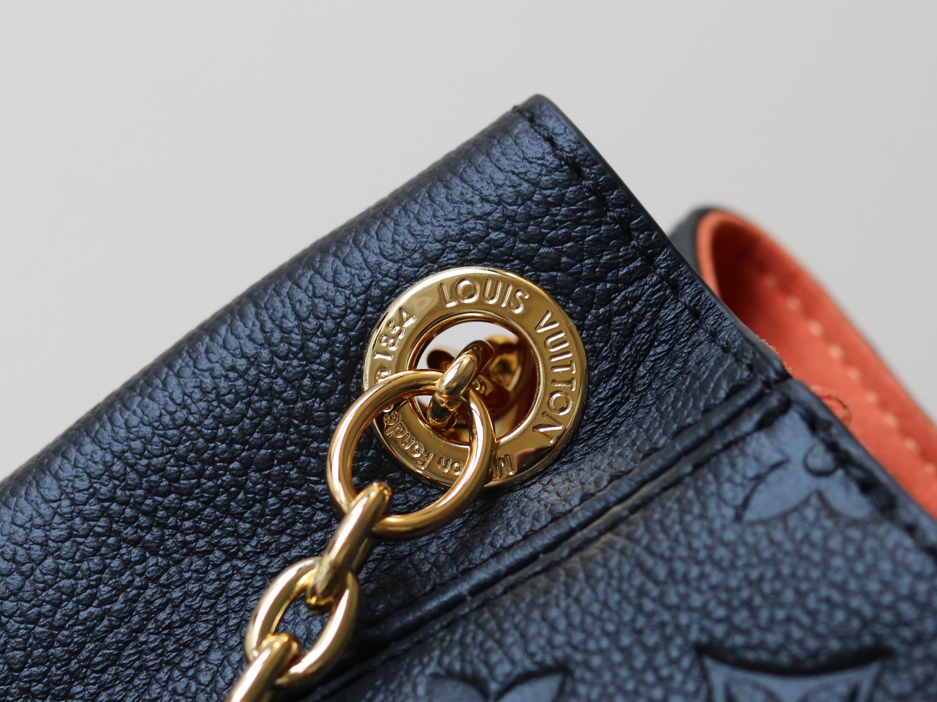 Louis Vuitton Anytime Medium Handbag - Image 6