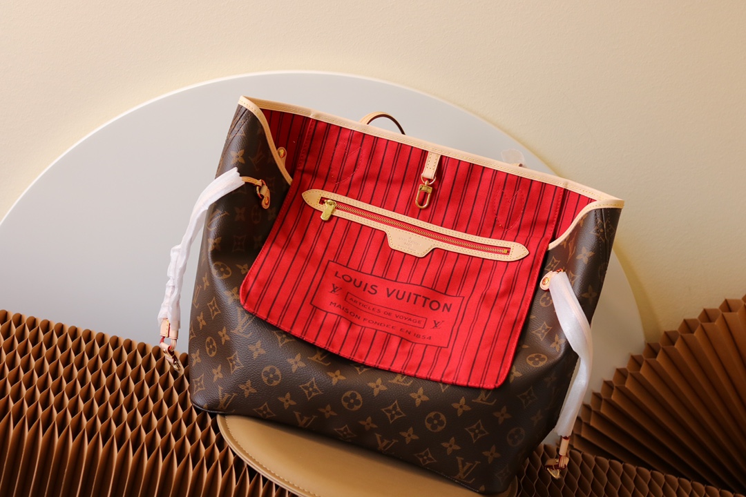 Neverfull Medium Tote Bag - Image 6