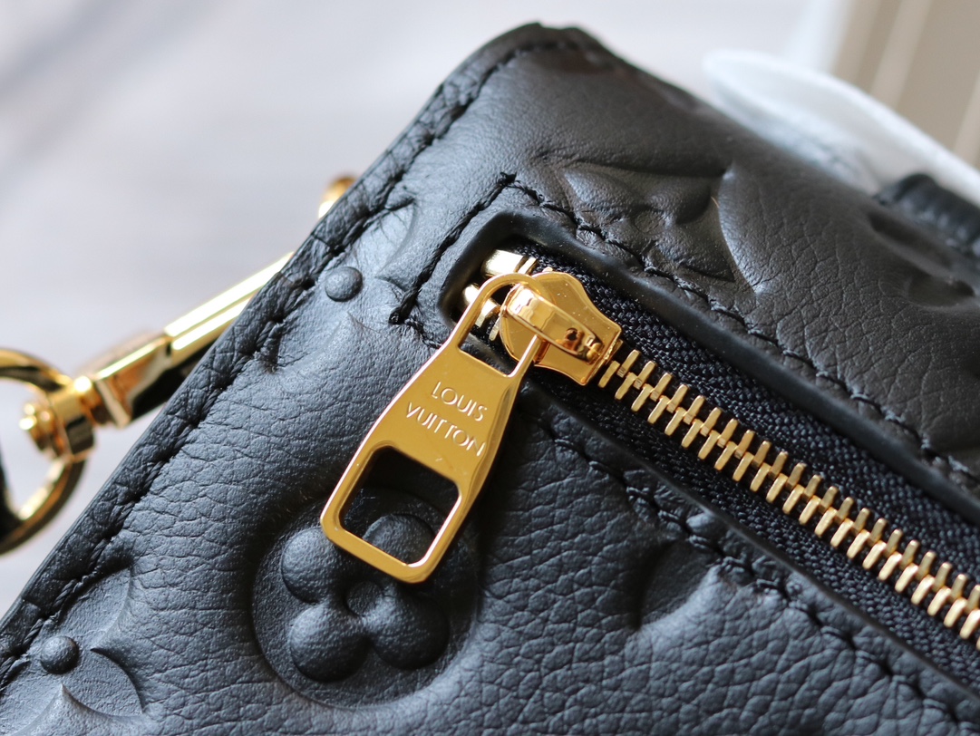 Pochette Métis East West Handbag in Monogram Empreinte Leather - Image 6