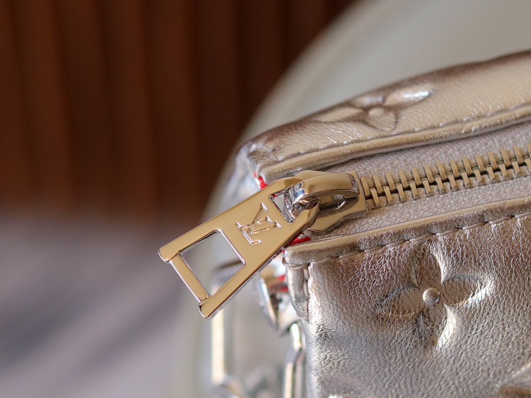 Louis Vuitton Coussin Small Shoulder Bag - Image 6