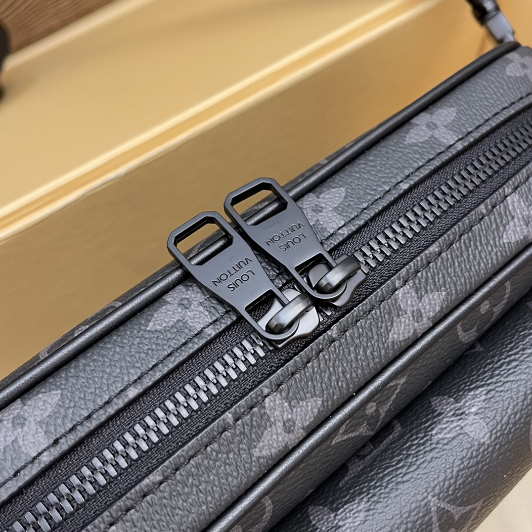 Louis Vuitton Steamer Messenger Bag M46795 - Image 6