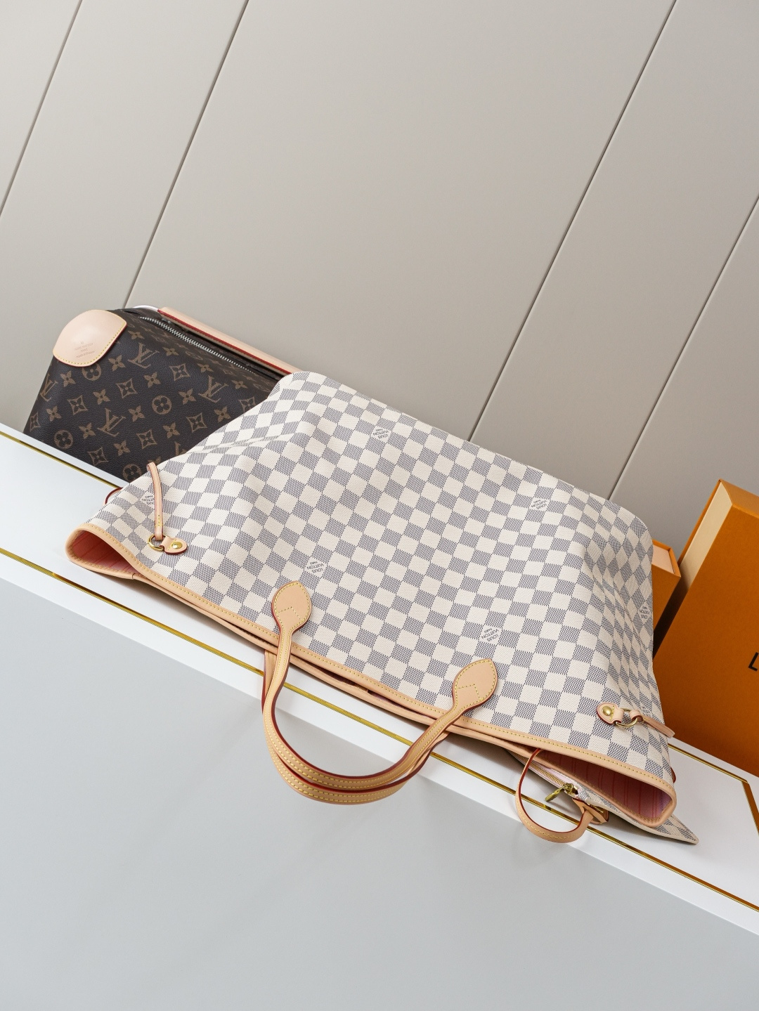 Louis Vuitton Neverfull GM Tote Bag in Damier Azur Canvas - Image 6