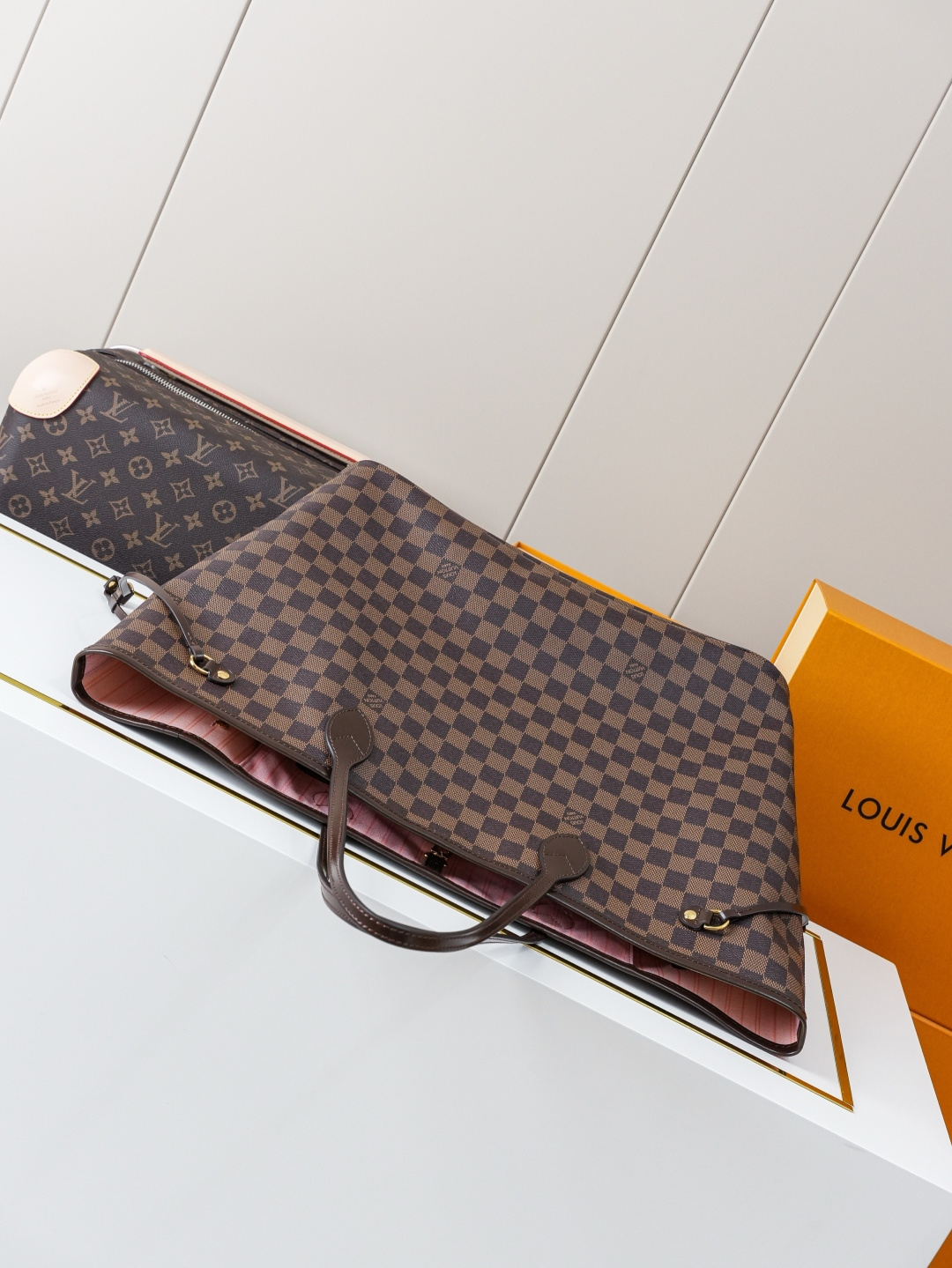 Louis Vuitton Neverfull Large Tote Bag in Damier Ebene - Image 6