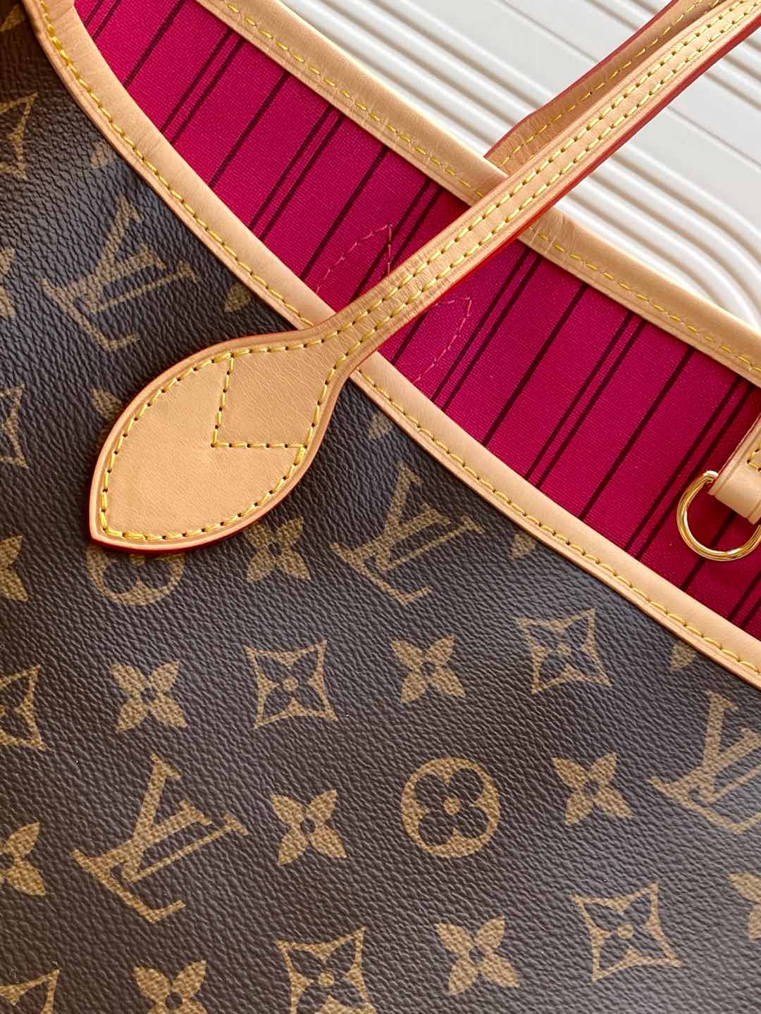Louis Vuitton Neverfull MM Monogram Tote Bag - Image 6