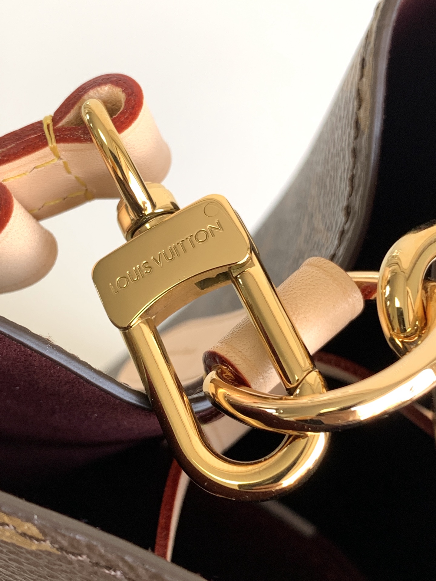 Louis Vuitton NéoNoé BB Mini Bucket Bag in Monogram Canvas - Image 6