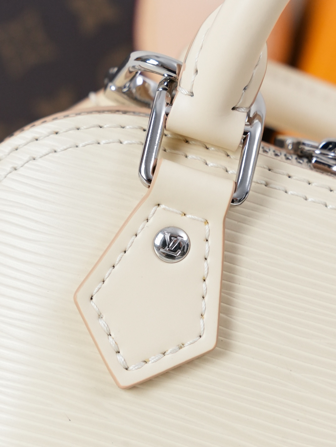 Louis Vuitton Nano Alma Handbag in White Epi Leather - Image 6