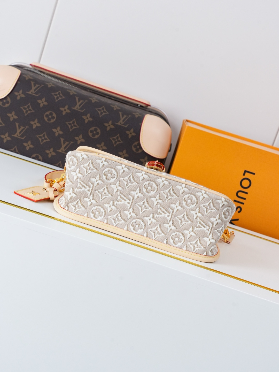 Louis Vuitton Diane Monogram Emblème Shoulder Bag - Image 6