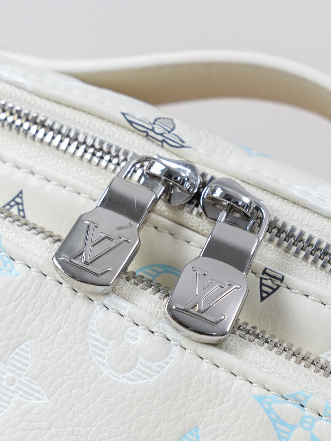 Louis Vuitton Rush Belt Bag in Monogram Shadow Leather - Image 6