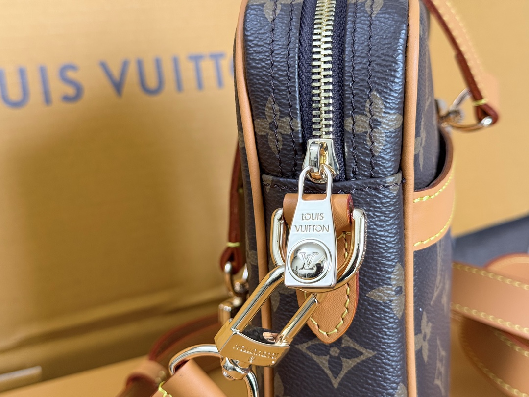 Louis Vuitton Danube Monogram Crossbody Bag - Image 6