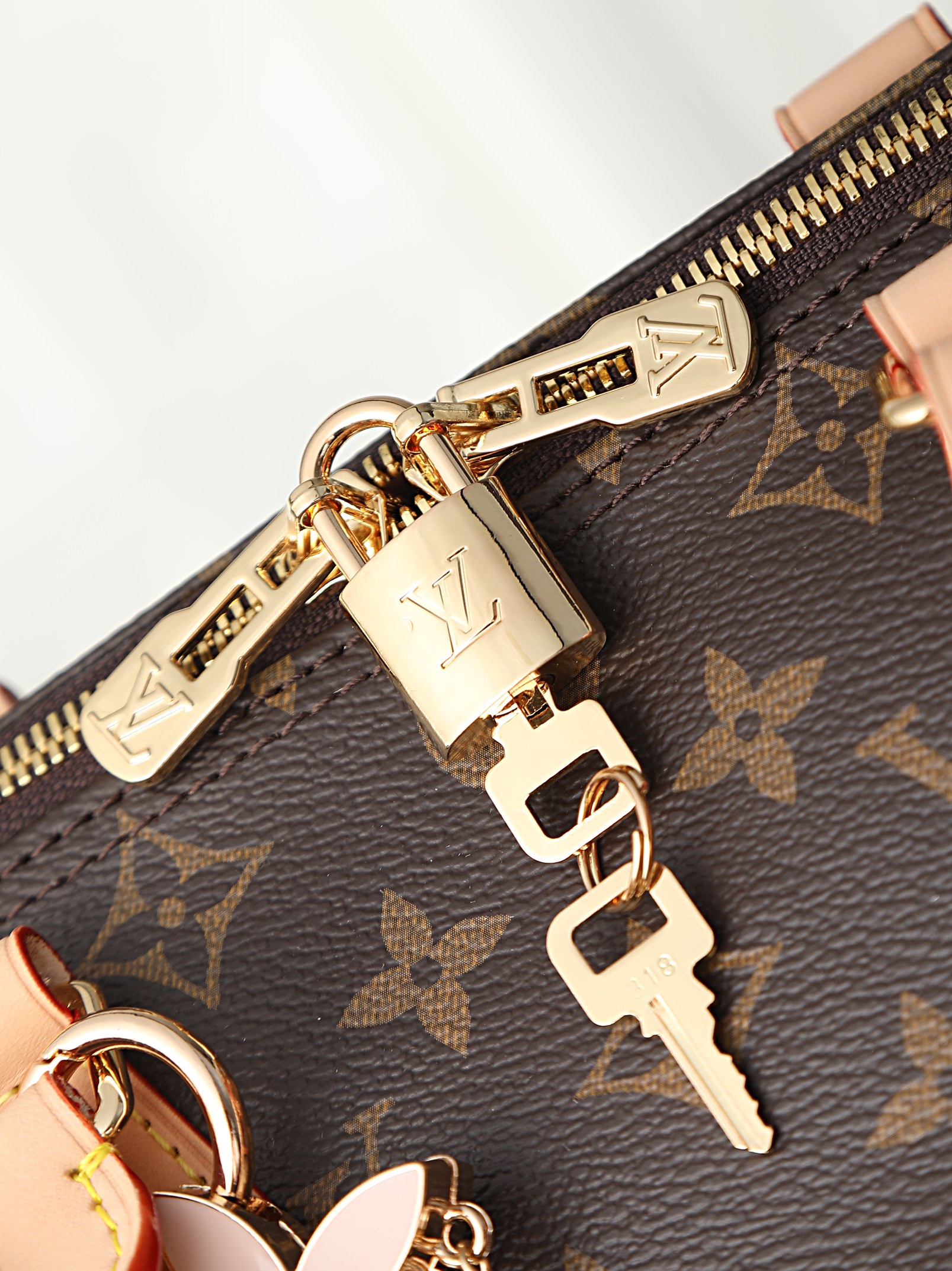 Louis Vuitton Speedy Soft 30 Boho Handbag - Image 6
