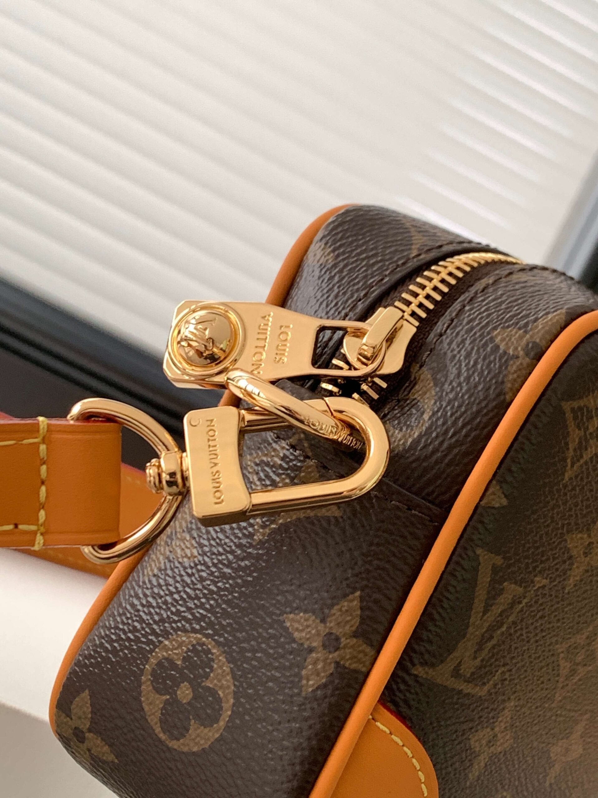 Louis Vuitton Trocadéro Mini Crossbody Bag - Image 6