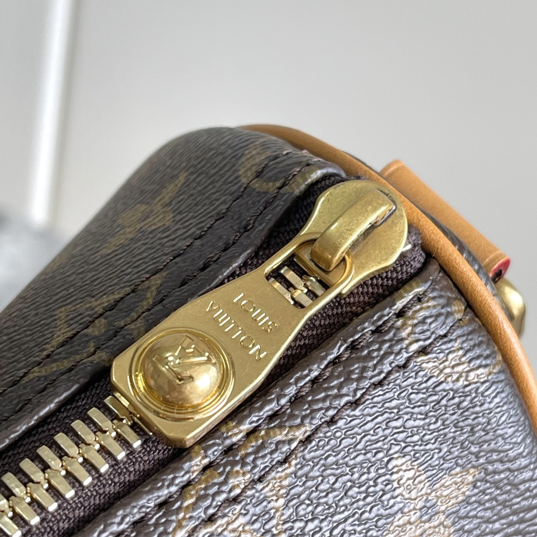 Louis Vuitton Keepall Bandoulière 25 Travel Bag – Monogram Macassar Canvas - Image 6