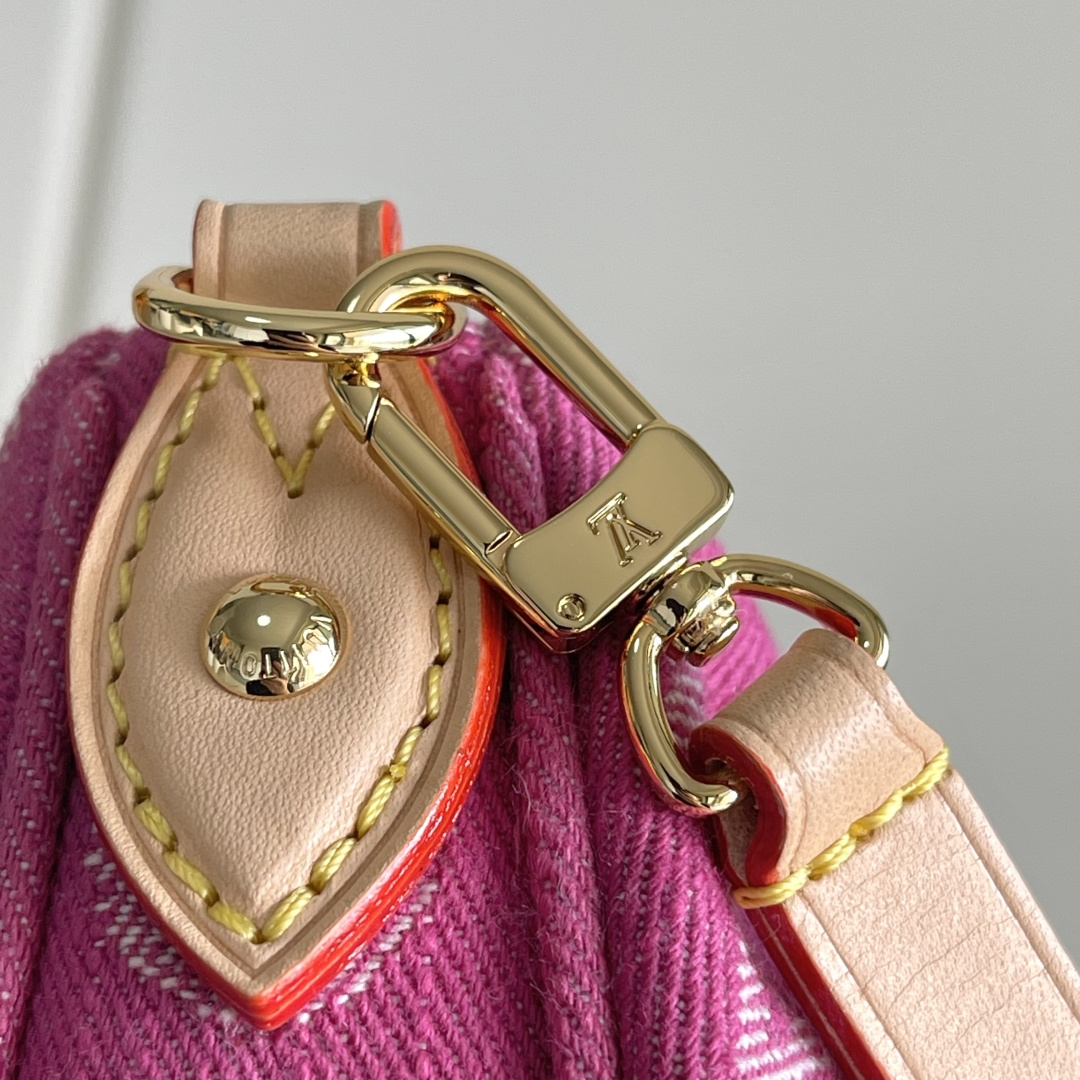 Louis Vuitton Pochette Valley Handbag - Rose Pink - Image 6