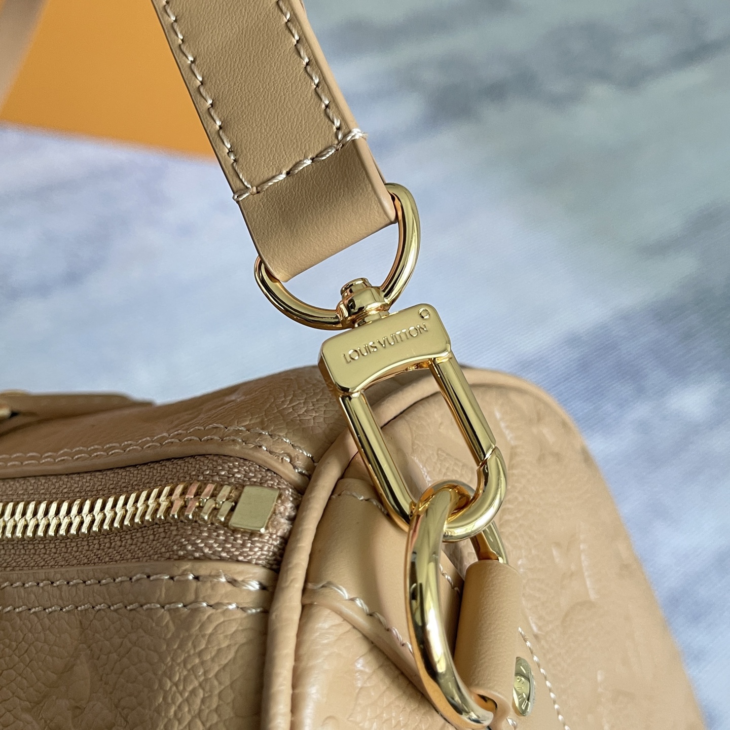 Louis Vuitton Speedy Soft 30 Handbag - Image 6