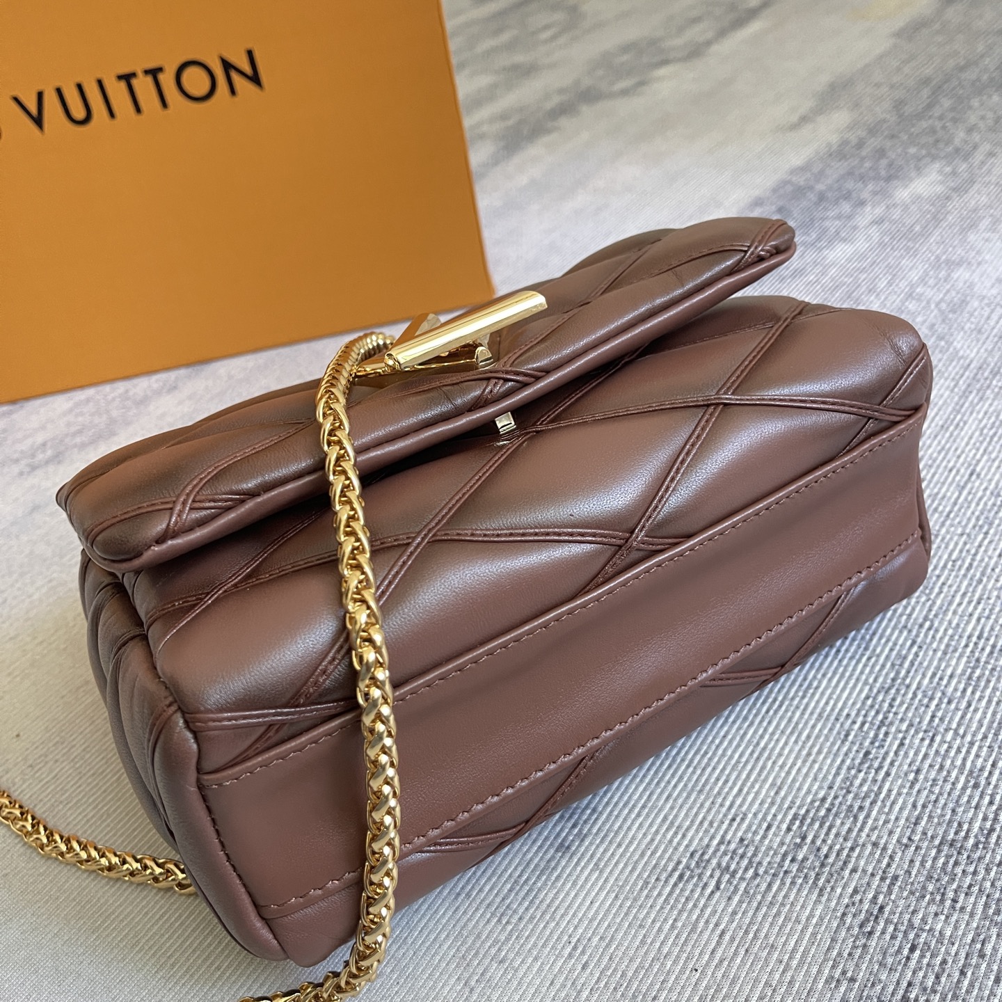 Louis Vuitton GO-14 MM Quilted Lambskin Handbag - Image 6