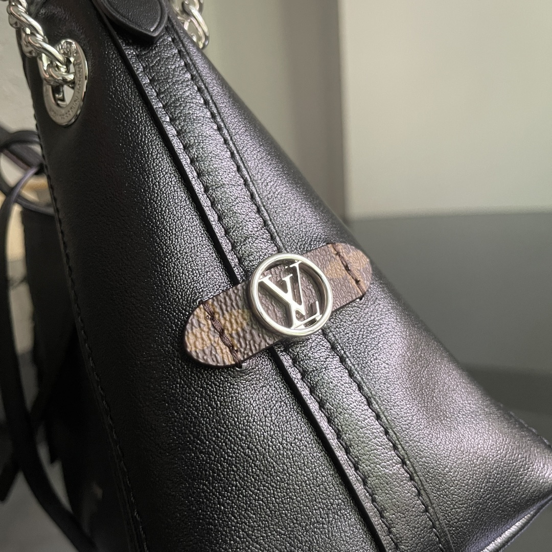 CarryAll BB Monogram Handbag - Image 6