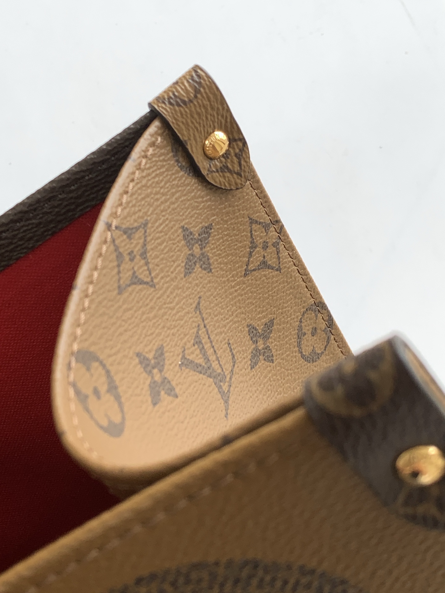 Louis Vuitton Onthego Tote Bag M45320 in Monogram Giant Canvas - Image 6