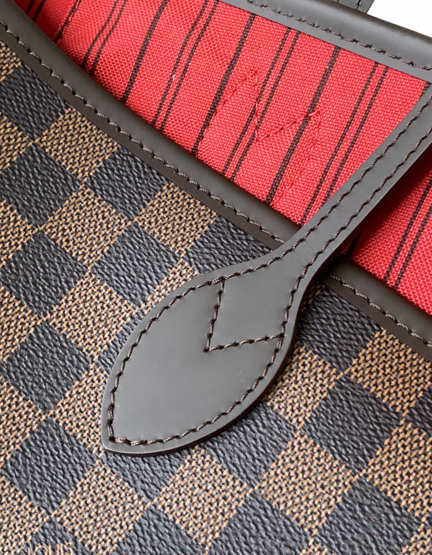 Louis Vuitton Neverfull Large Monogram Canvas Tote Bag - Image 6