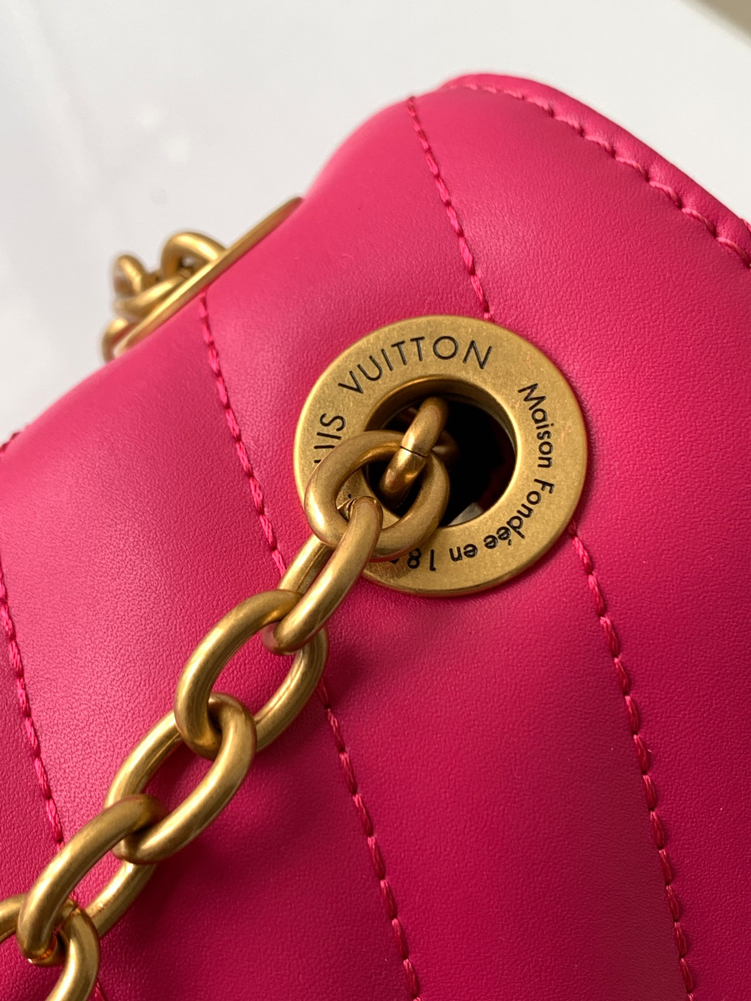 Louis Vuitton LV New Wave Chain Bag M58553 - Image 6