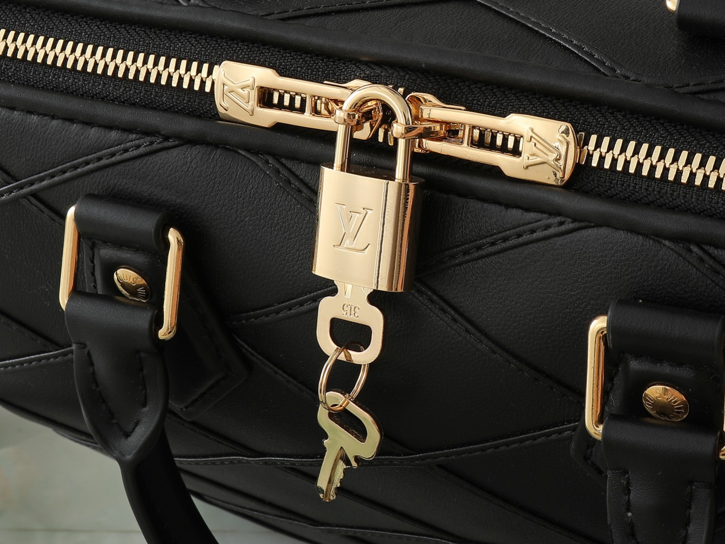 Louis Vuitton Speedy Bandoulière 25 Leather Shoulder Bag - Image 6