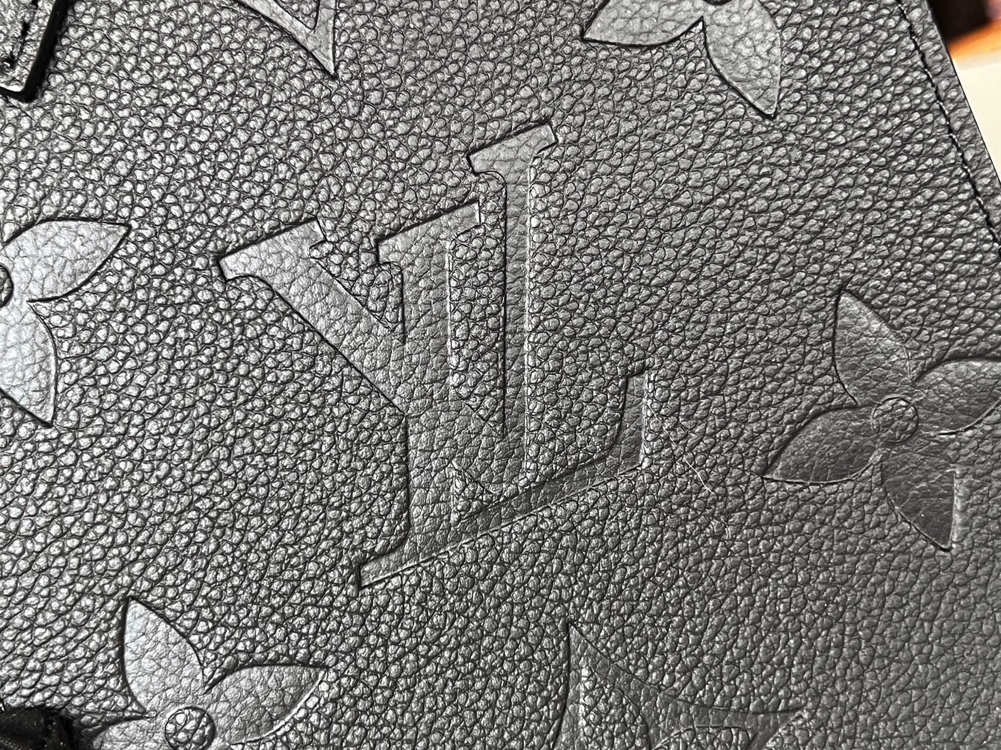 Louis Vuitton Petit Sac Plat M81417 Black Handbag - Image 6