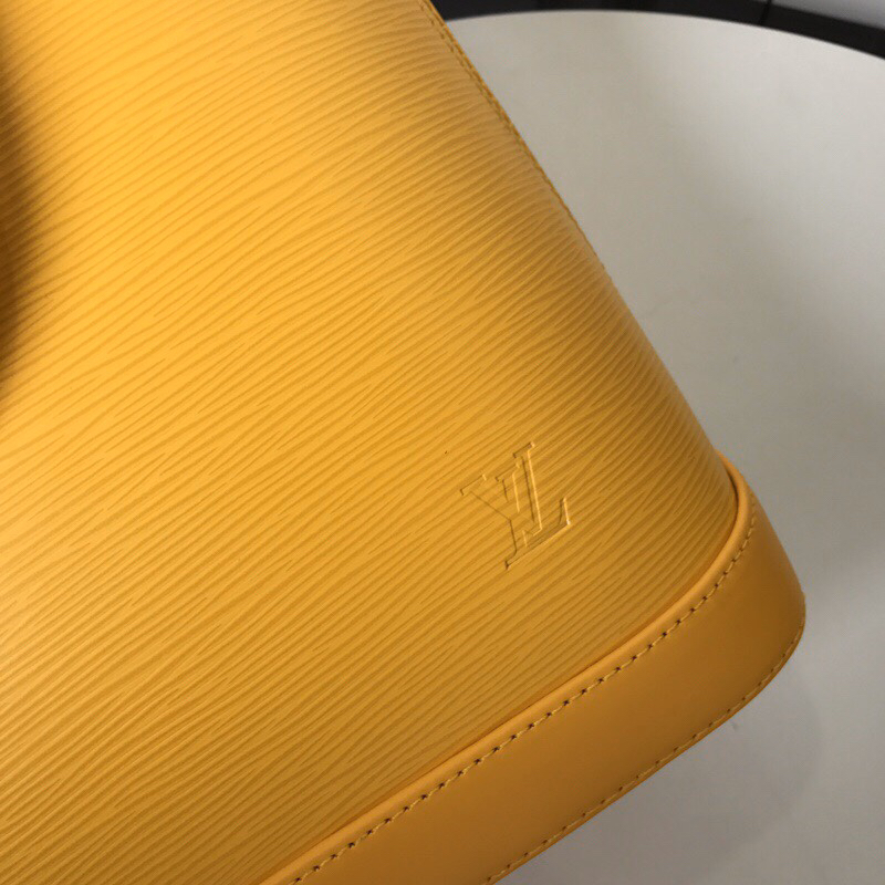 Louis Vuitton Alma Handbag M40302 in Yellow Epi Leather - Image 6