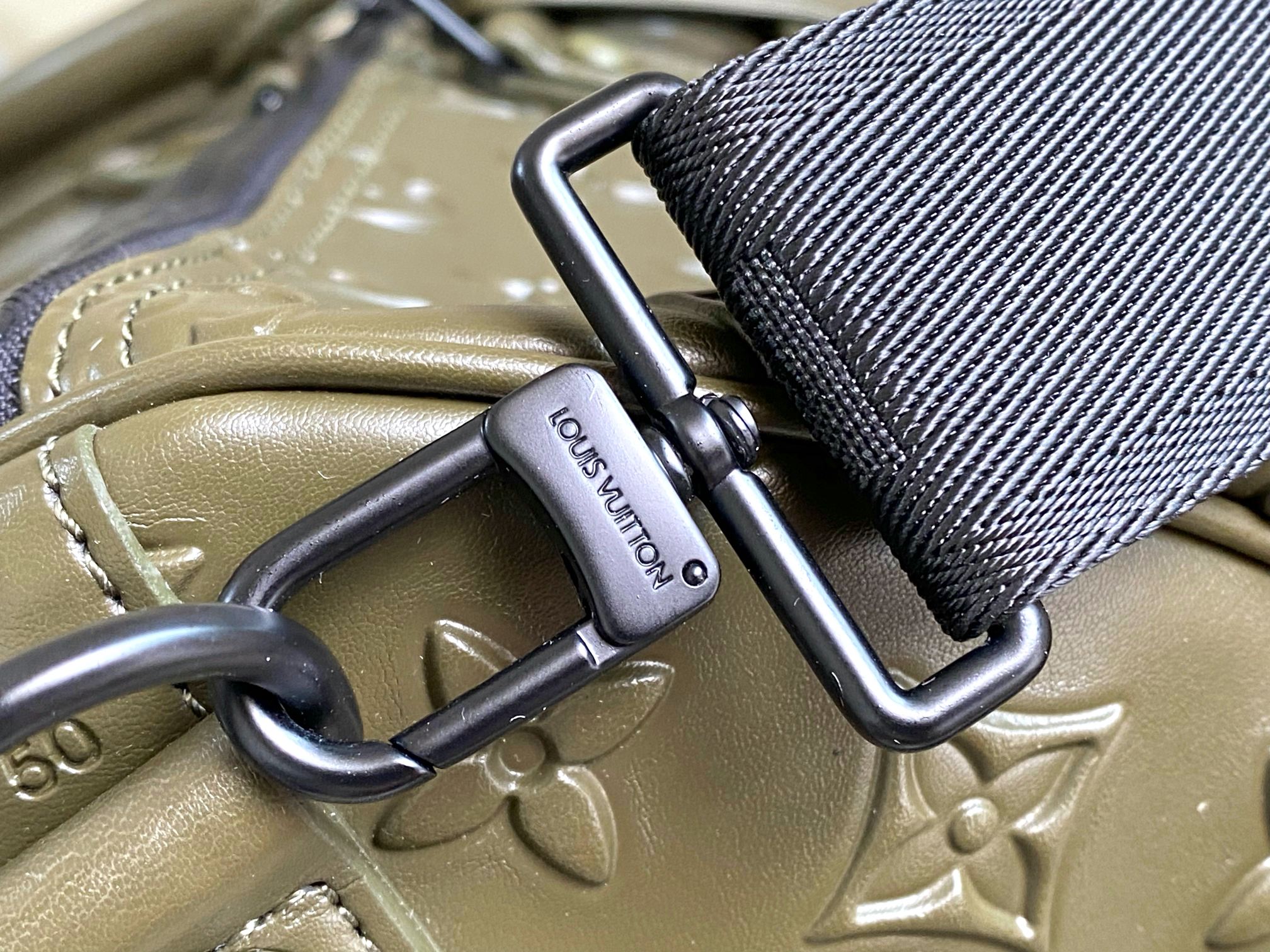 Louis Vuitton Keepall Bandoulière Travel Bag M57964 / M57963 - Image 6