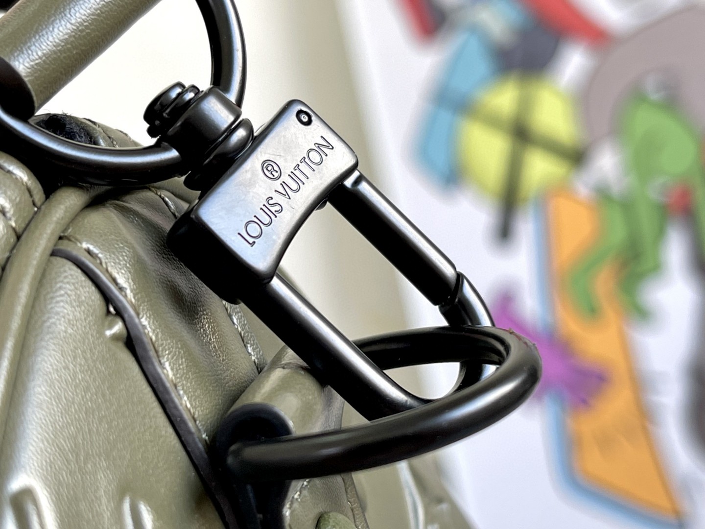 Louis Vuitton Keepall Bandoulière Travel Bag - Image 6