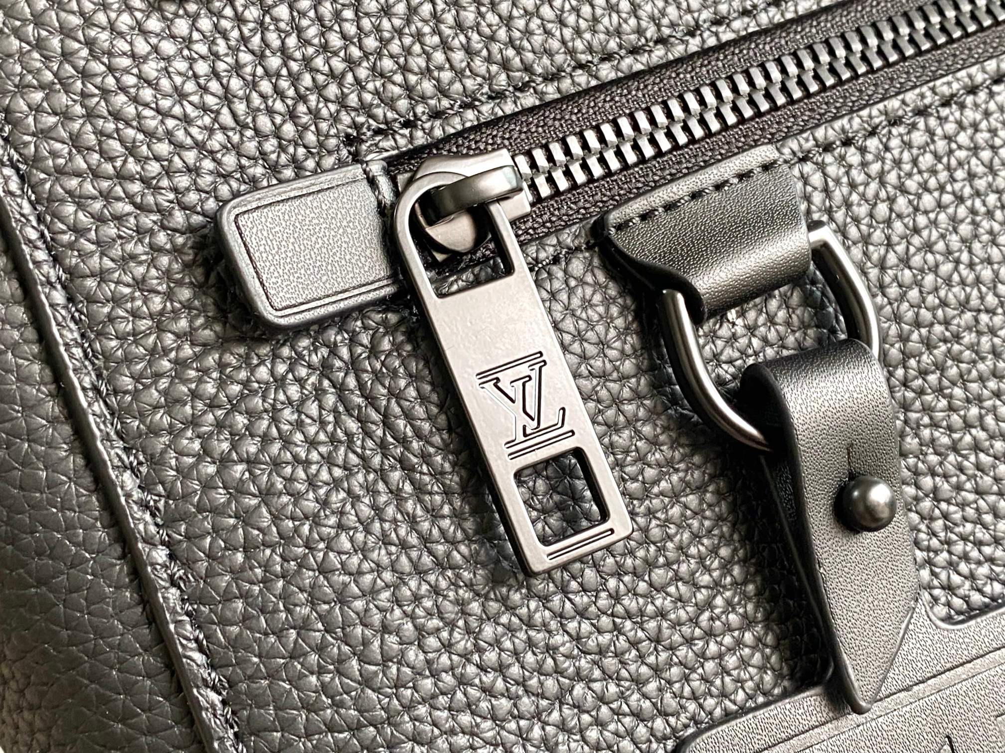Louis Vuitton Takeoff Backpack M21367 - Image 6
