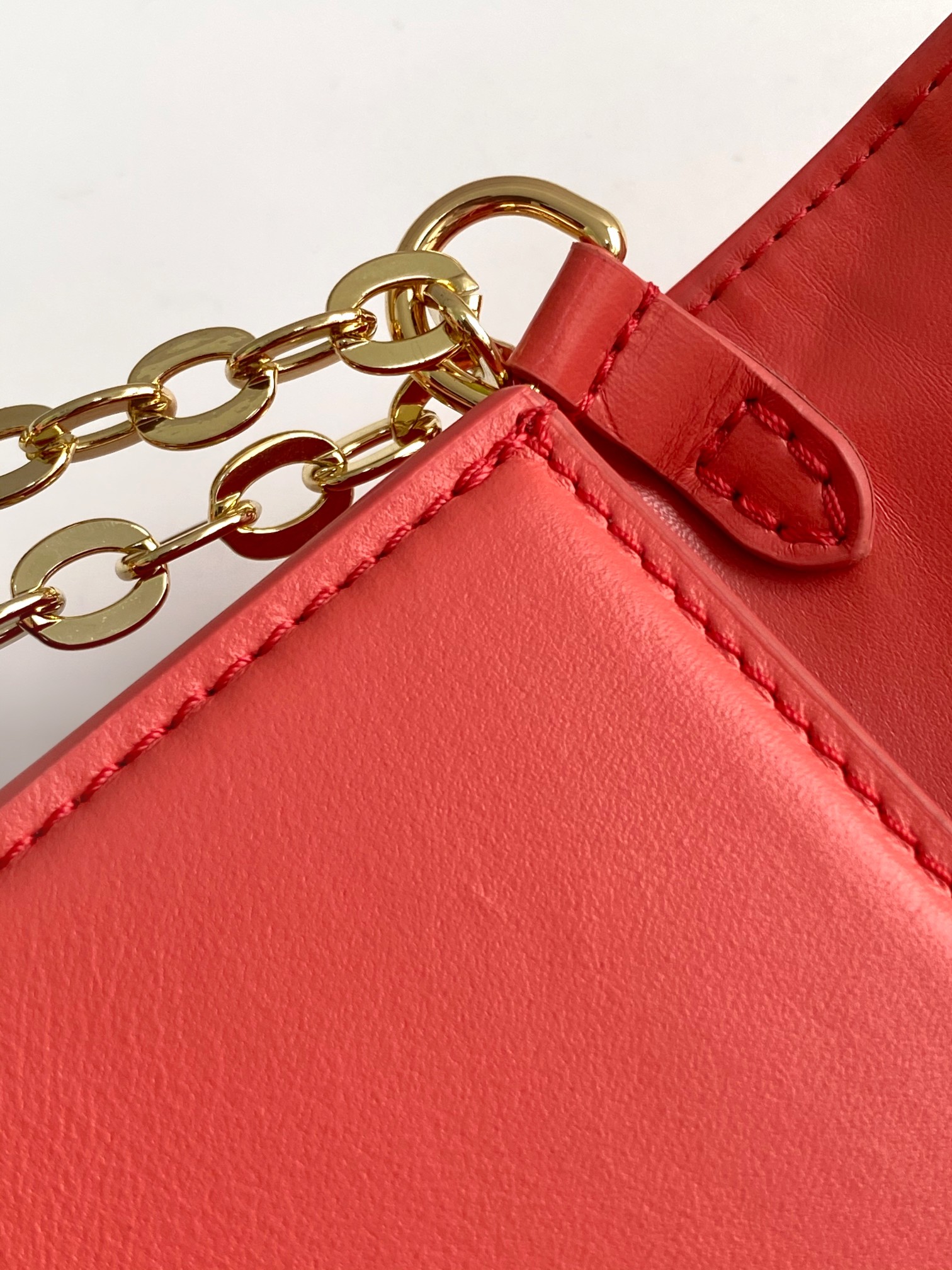 Louis Vuitton LV Bloom Wallet on Chain Crossbody Bag - Image 6