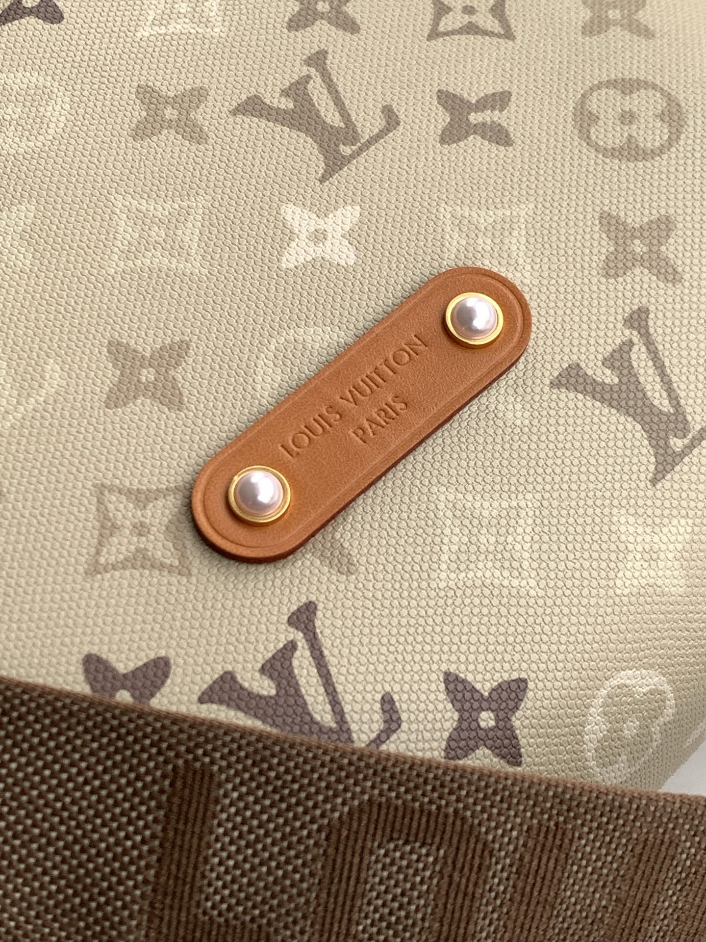 M26931 Mètis Monogram Canvas Shoulder Bag - Image 6