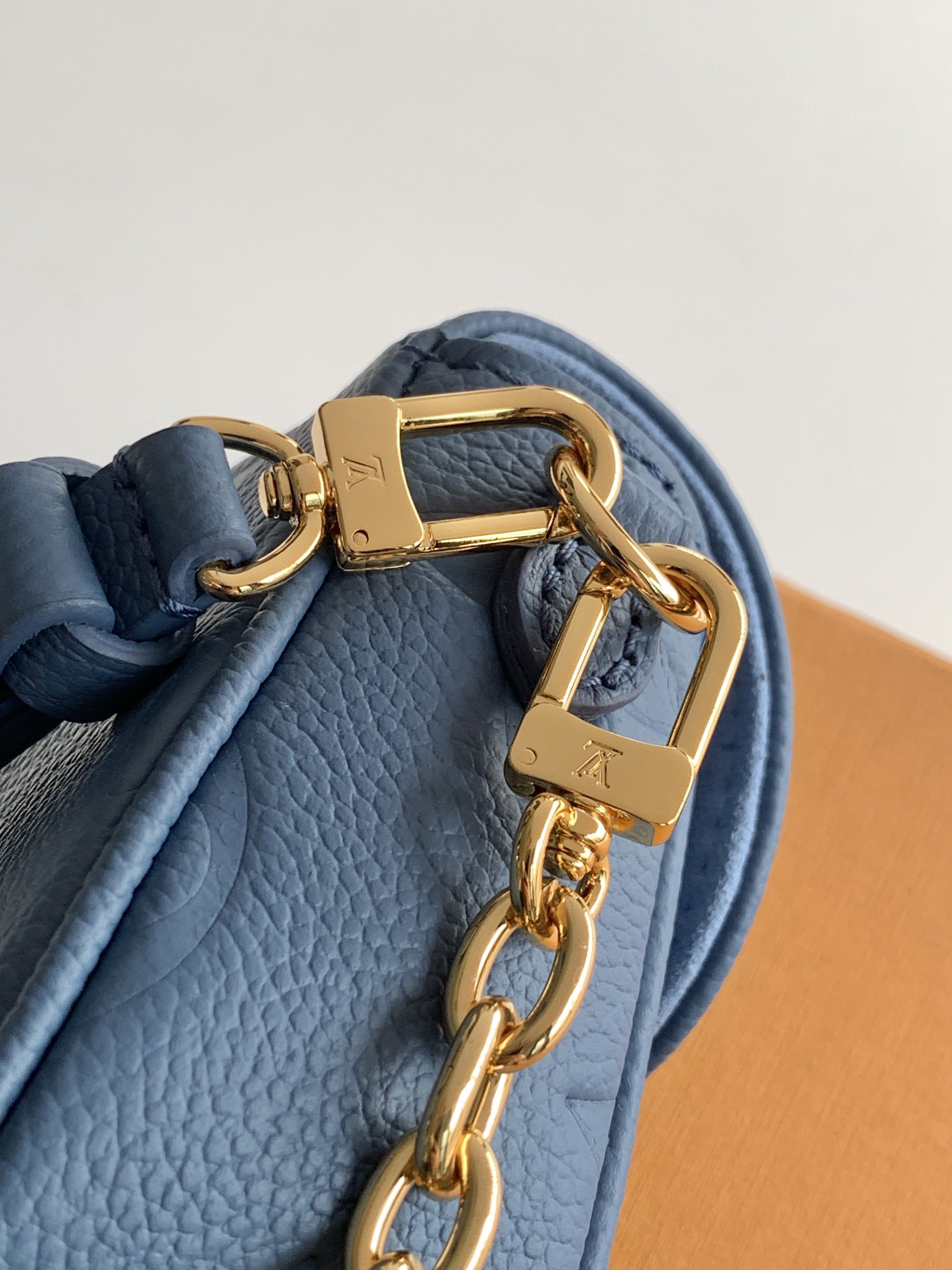Louis Vuitton Wallet On Chain Ivy in Monogram Empreinte Leather - Image 6