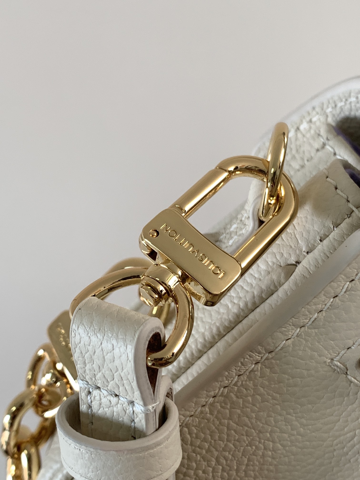 Louis Vuitton Pochette Métis East West Shoulder Bag - Image 6