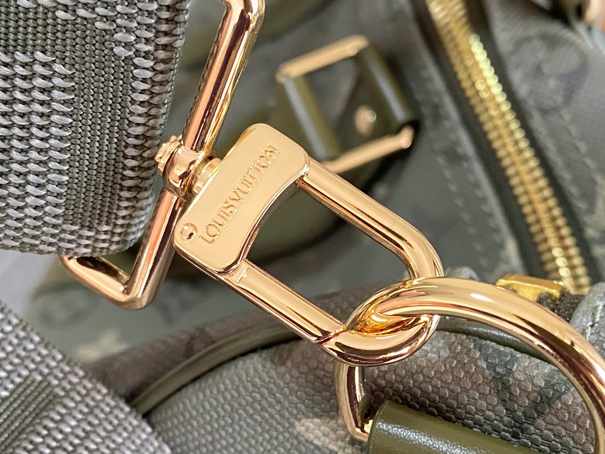 Louis Vuitton Keepall Bandoulière 45 Travel Bag - Image 6