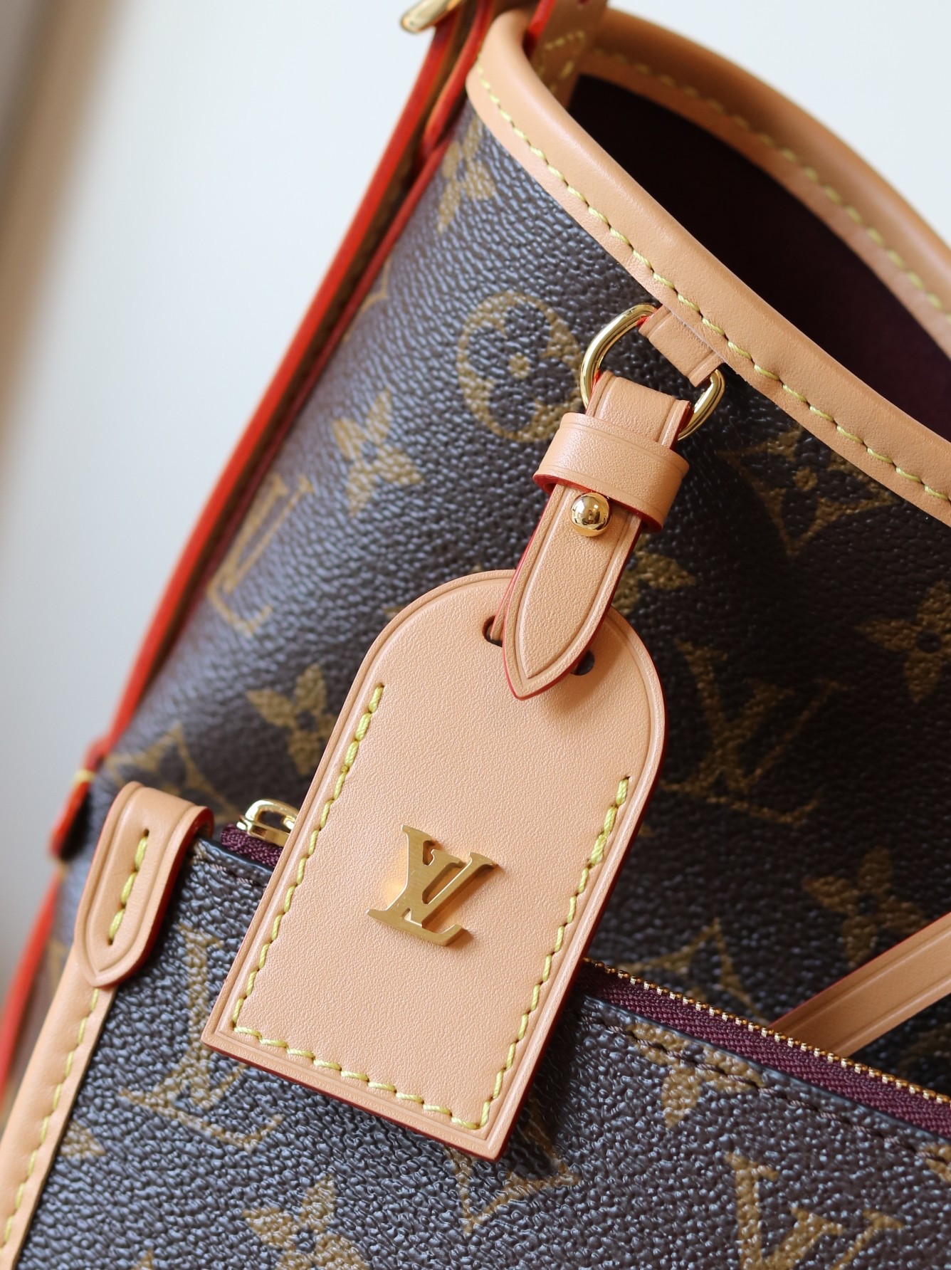 Louis Vuitton CarryAll M46203 Small Monogram Canvas and Leather Handbag - Image 6