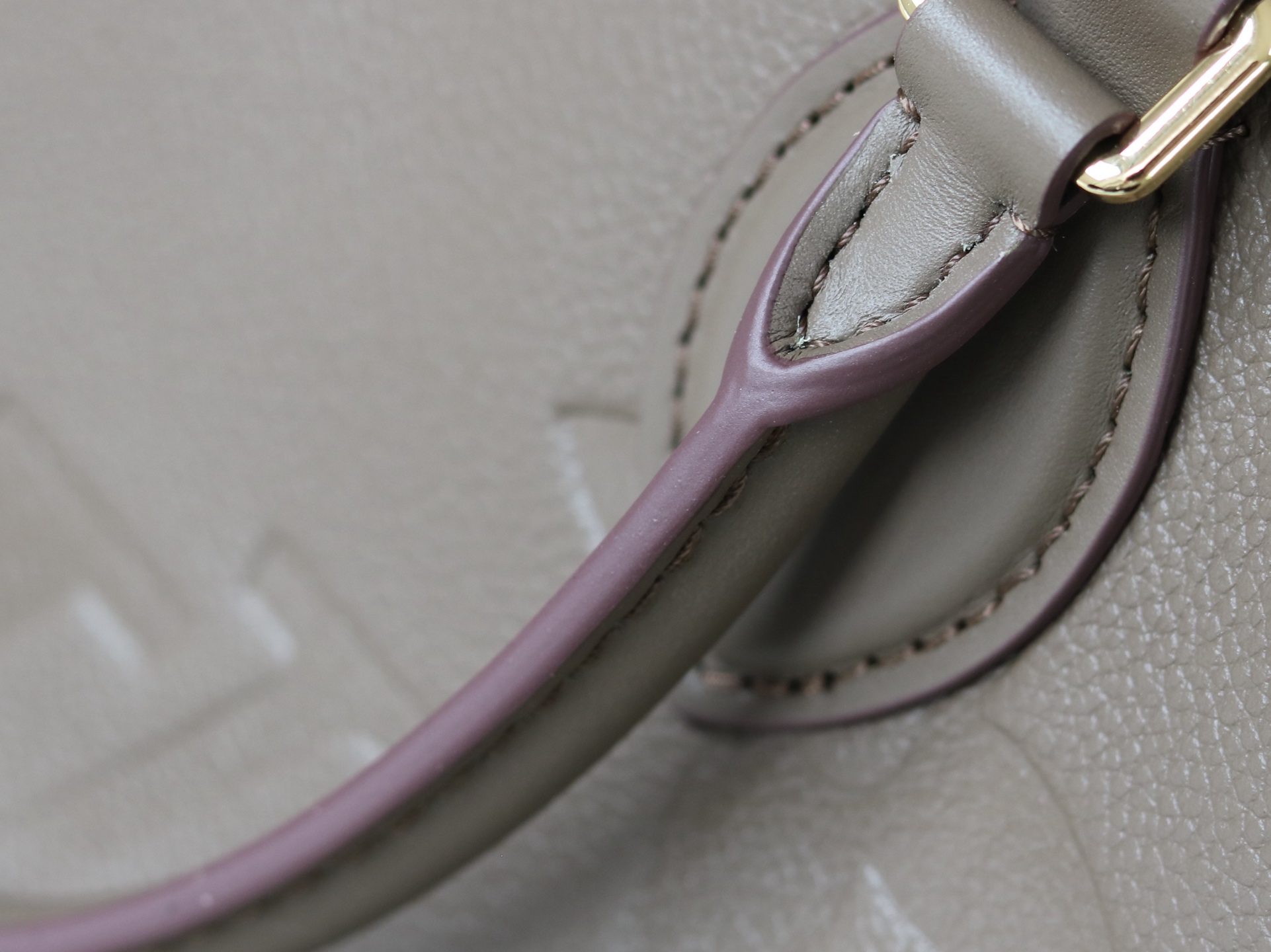 Louis Vuitton OnTheGo Medium Tote Bag in Monogram Empreinte Leather - Image 6