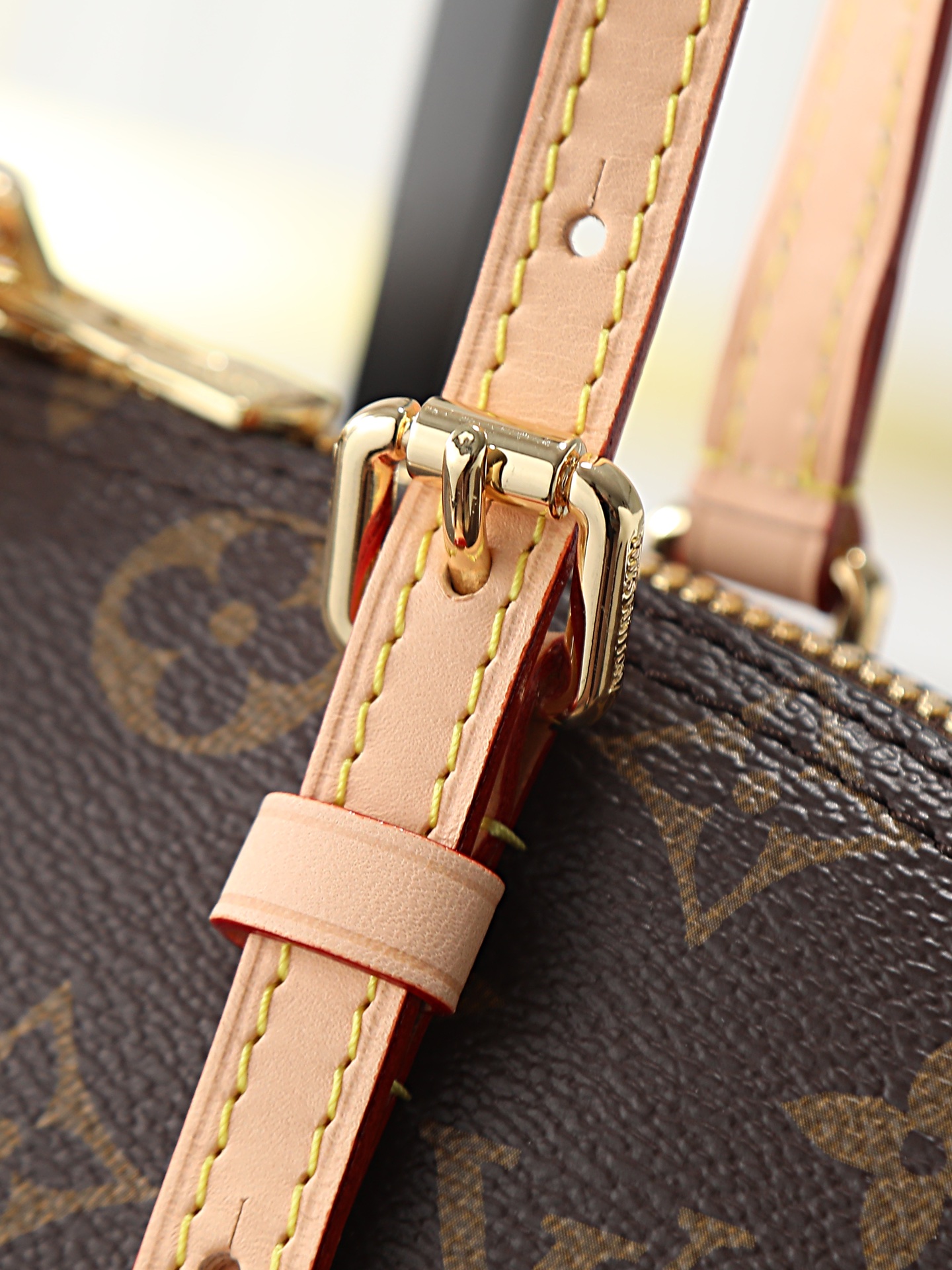 Louis Vuitton Squire Handbag M28951 - Image 6