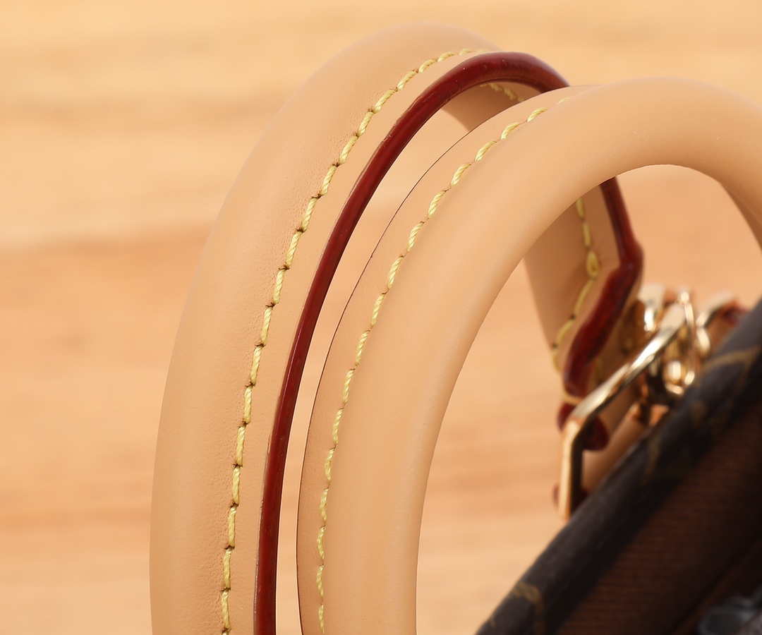 Louis Vuitton Petit Sac Plat Crossbody Bag - Image 6