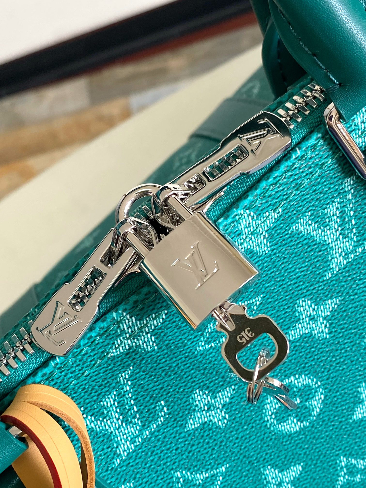 Louis Vuitton Keepall 50 Travel Bag - Image 6