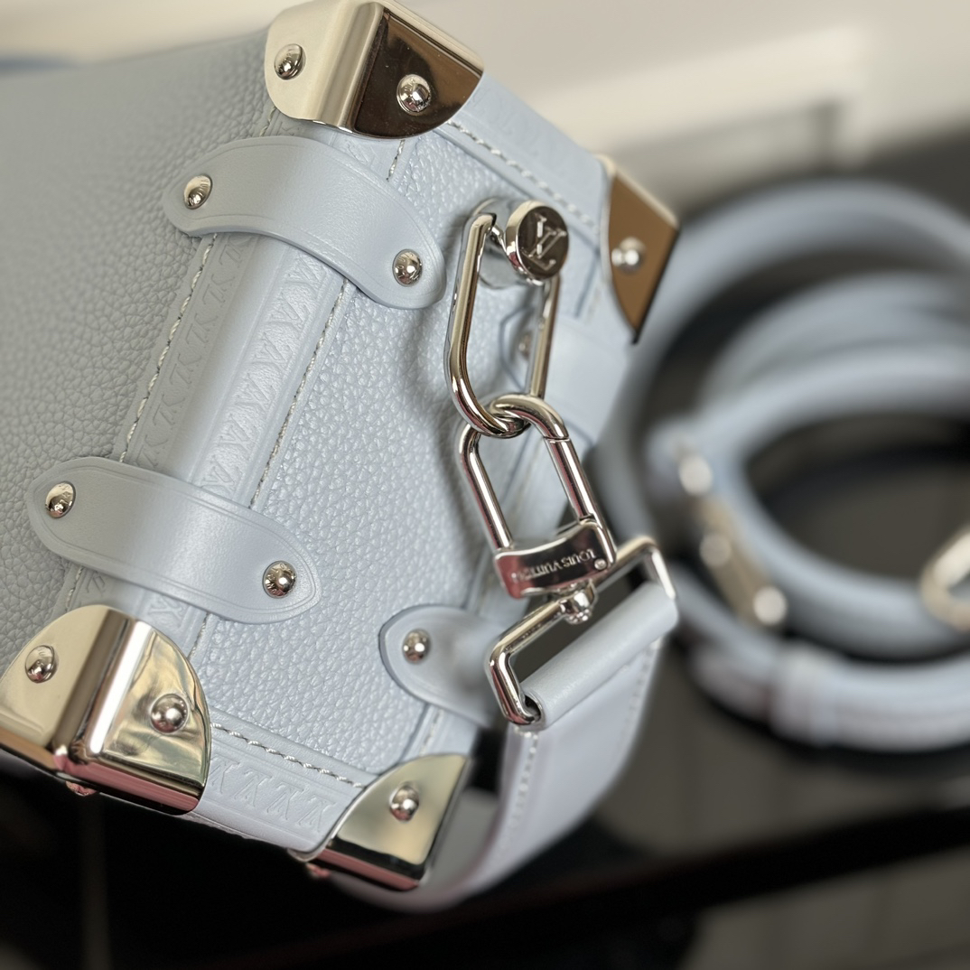 Louis Vuitton Side Trunk Small Handbag M23817 in Blue with Silver Hardware - Image 6