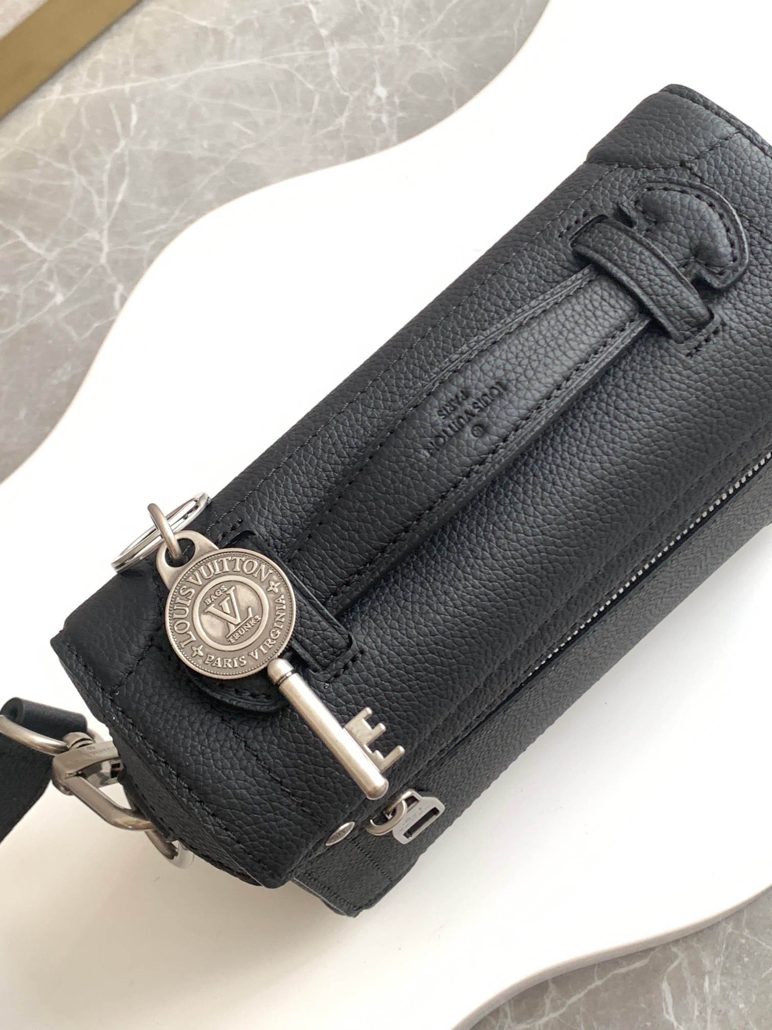 Louis Vuitton Soul Trunk Bag M11516 - Image 6