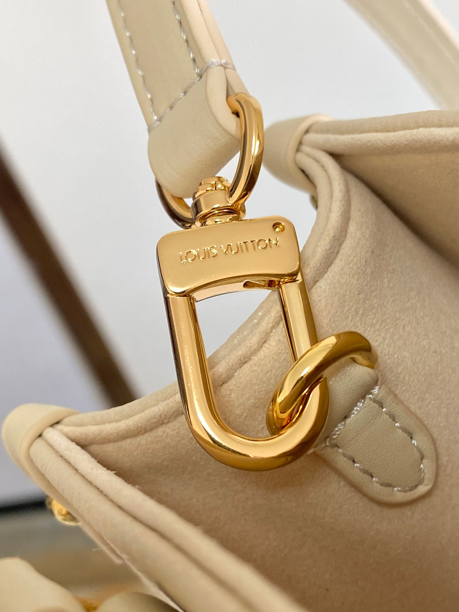 Louis Vuitton OnTheGo PM Handbag in Monogram Empreinte Leather, M25770 - Image 6