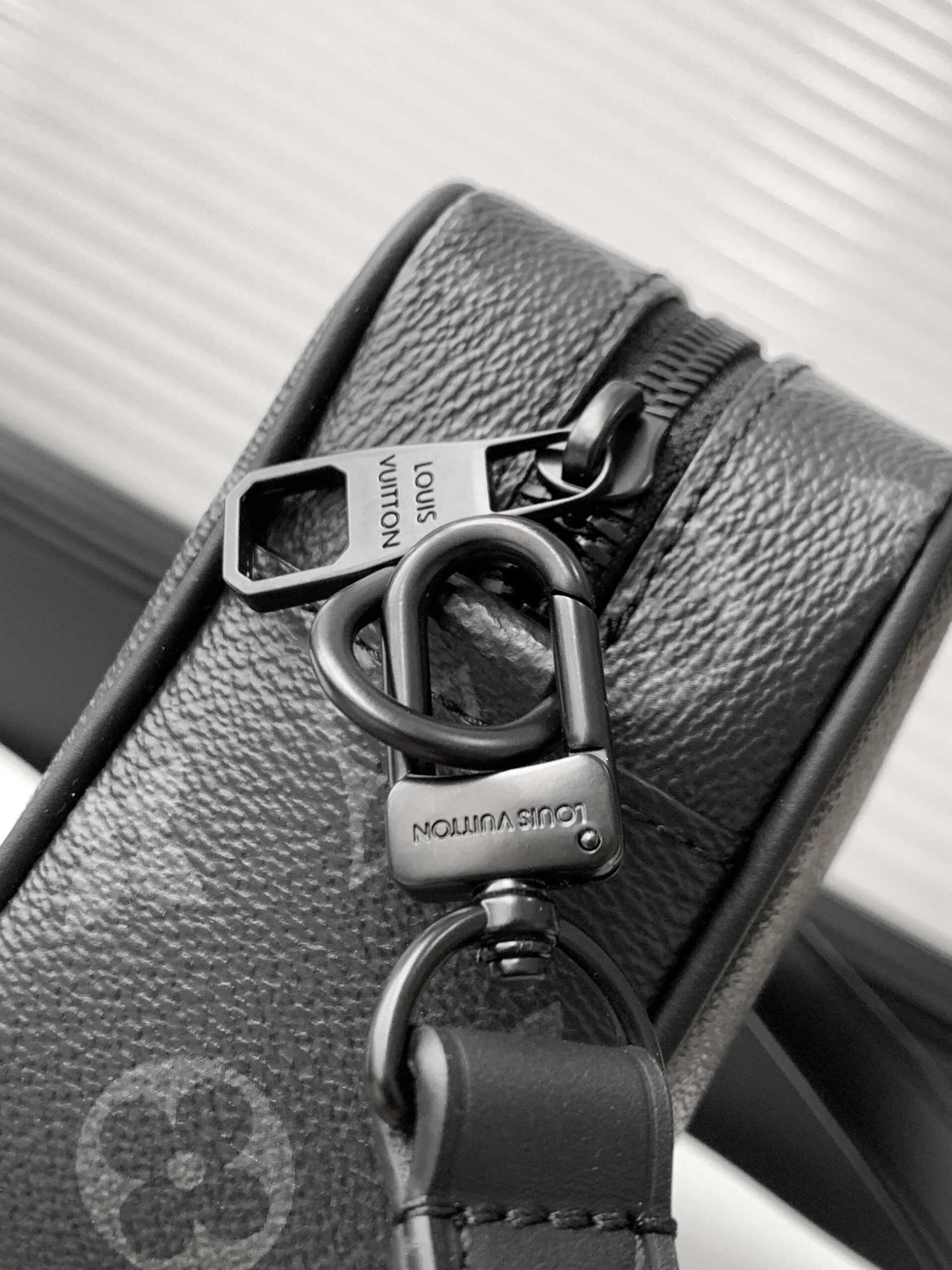 Louis Vuitton Trocadéro Mini Crossbody Bag M14253 - Image 6