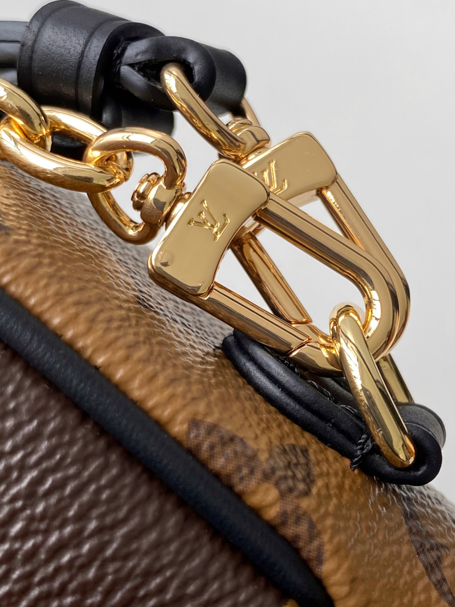 Louis Vuitton Wallet On Chain Ivy in Monogram Canvas - Image 6